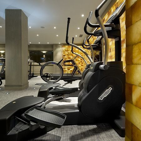 Hotel Le K2 Palace คูร์เชอแวล ภายนอก รูปภาพ