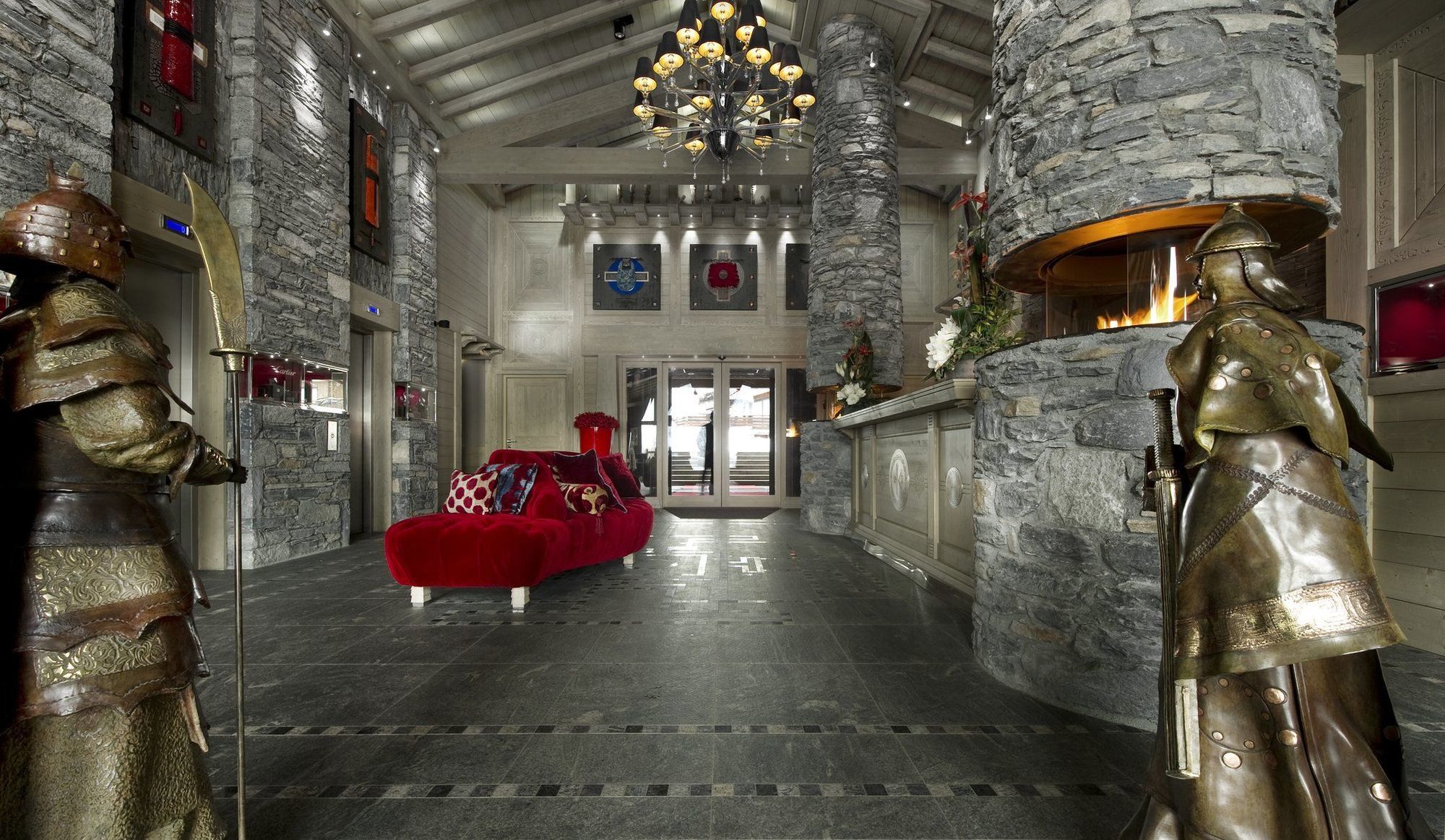 Hotel Le K2 Palace คูร์เชอแวล ภายนอก รูปภาพ